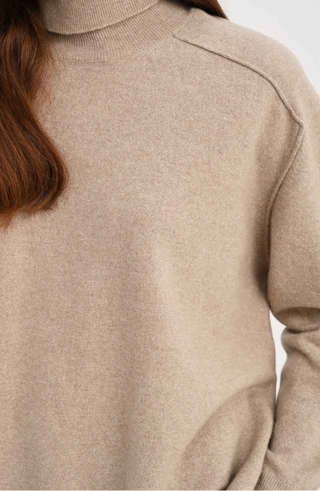 Женский бежевый джемпер 1