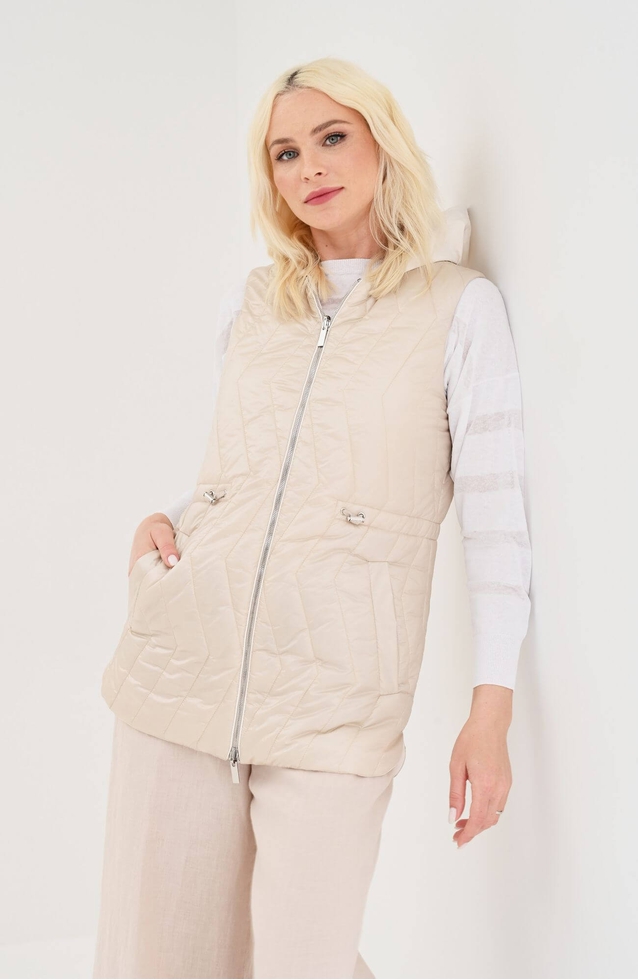 Женский бежевый жилет 1
