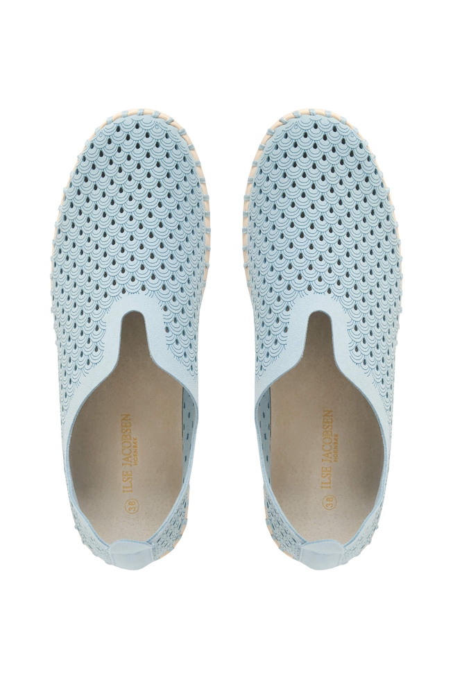 Женские слипоны с перфорацией  1