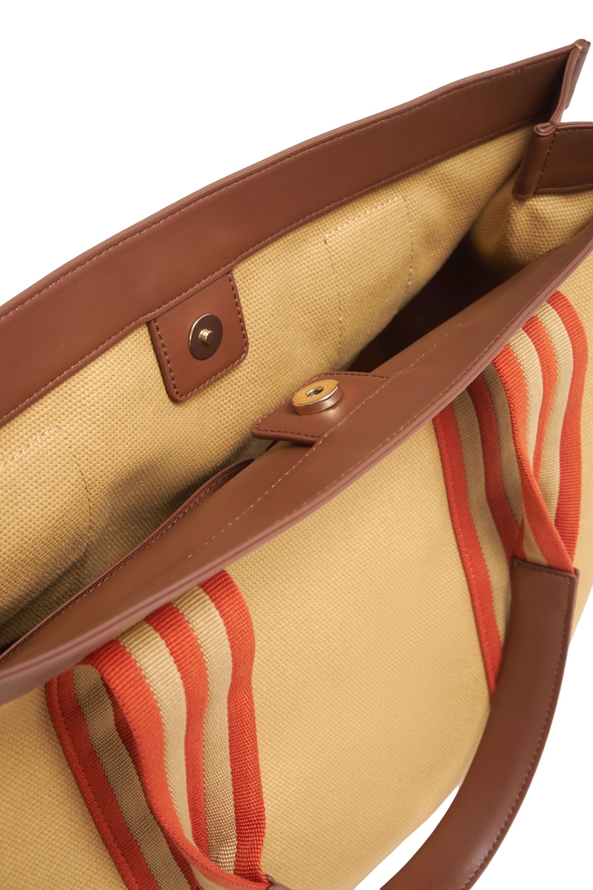 Коричневая женская сумка 4