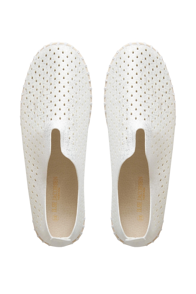 Женские слипоны с перфорацией  1