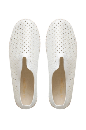 Женские слипоны с перфорацией 