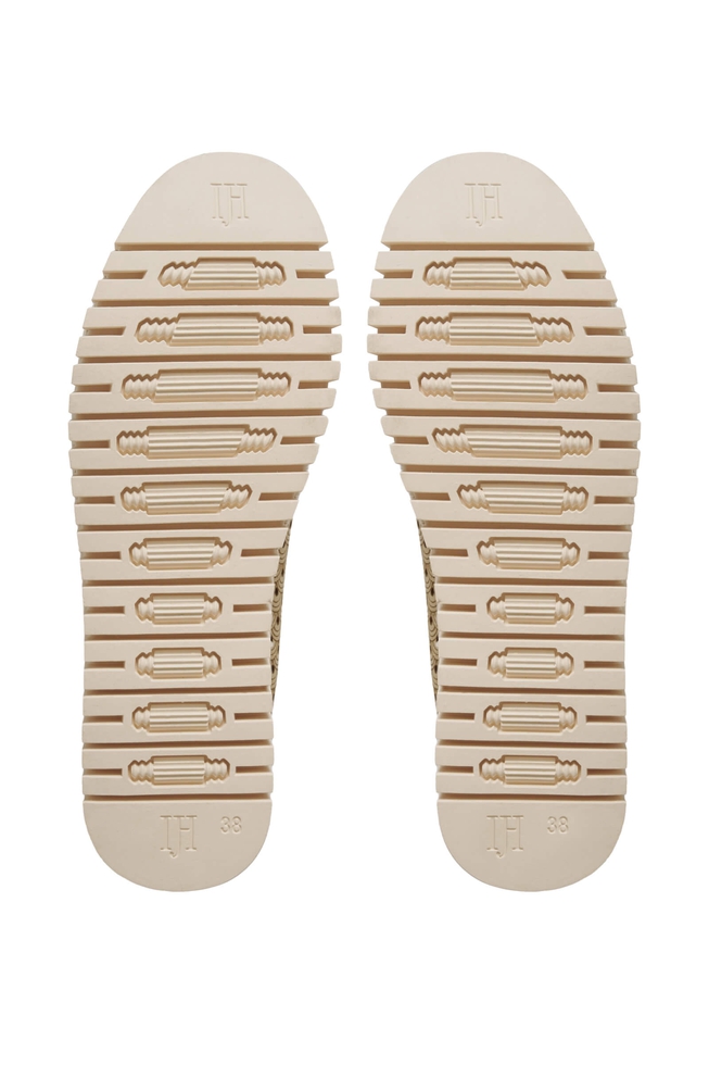 Женские слипоны с перфорацией  2