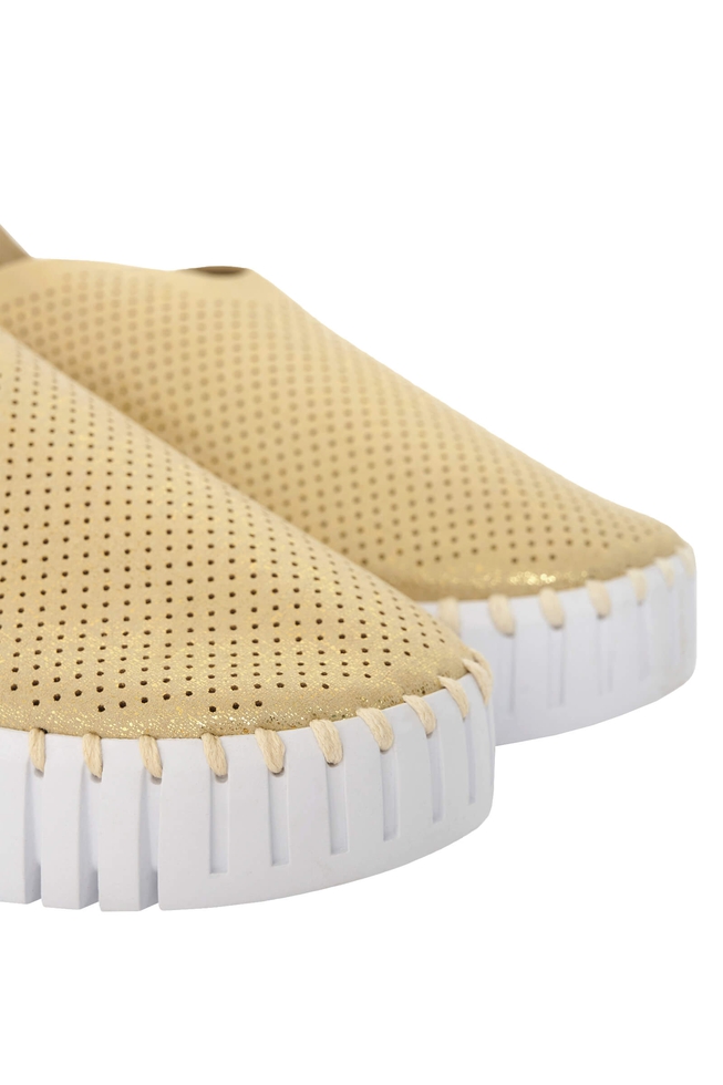 Женские слипоны анатомические с перфорацией  8