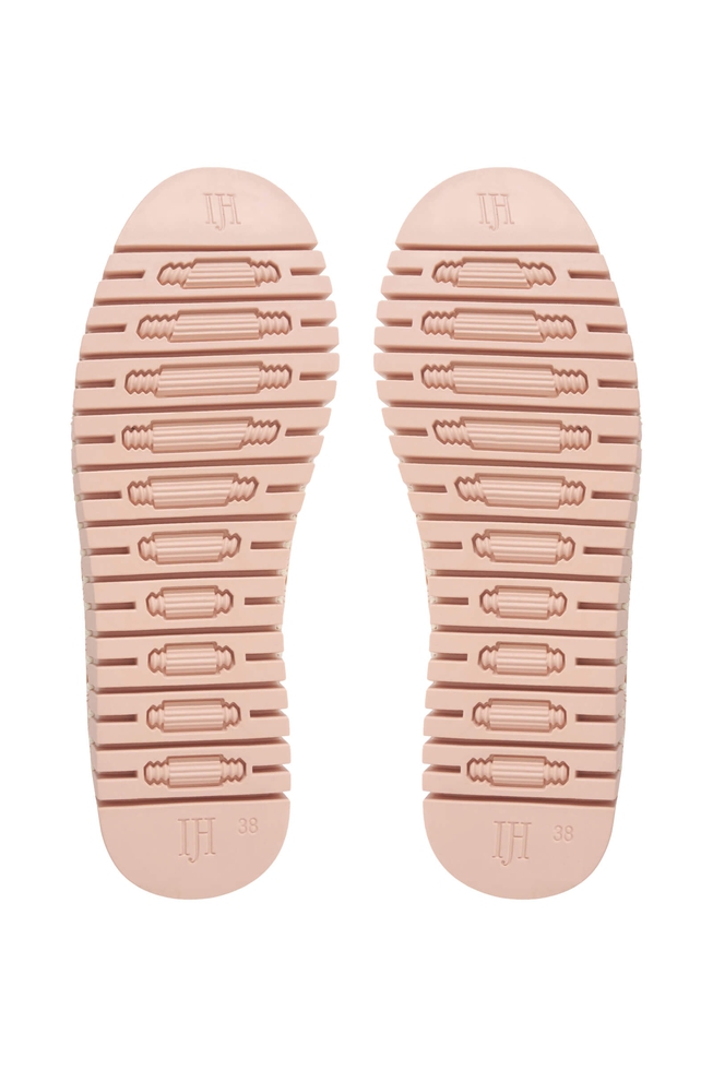 Женские слипоны с перфорацией 4