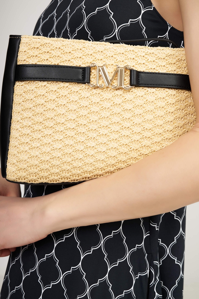 Женский клатч с ремешком  5