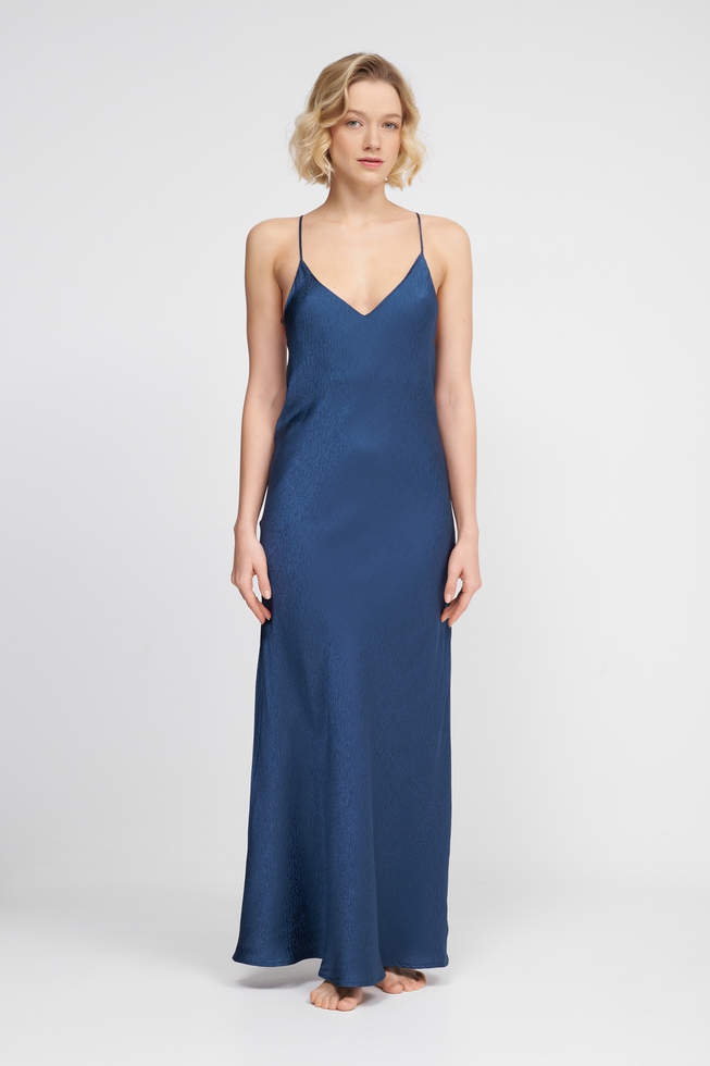  Длинная шелковая сорочка  1