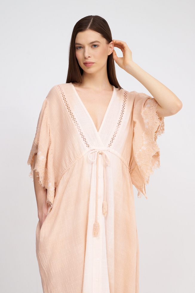 Пляжное платье телесного цвета 3