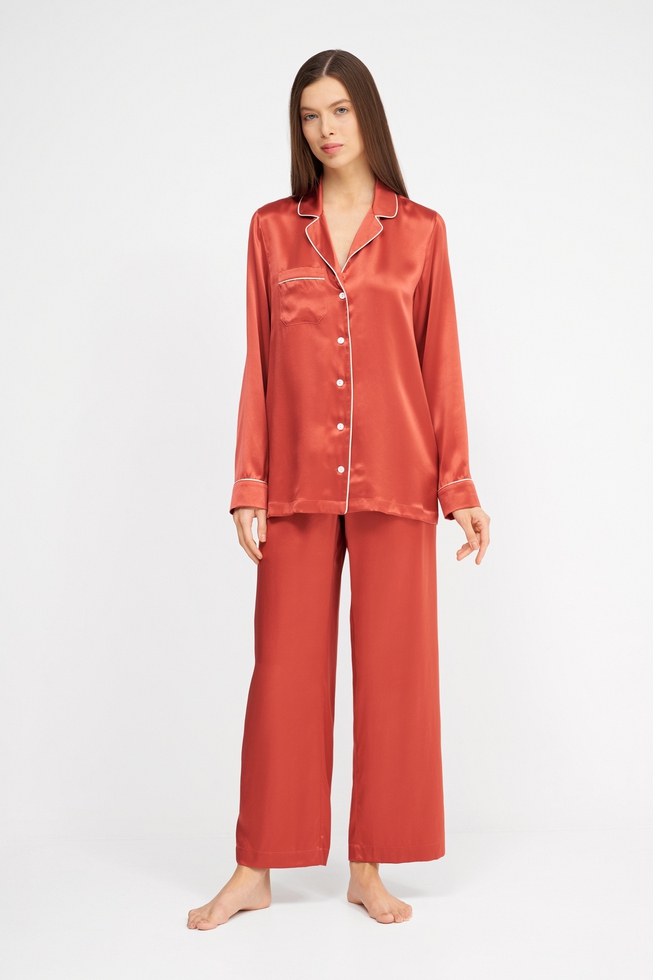 Женская шелковая пижама с брюками 1