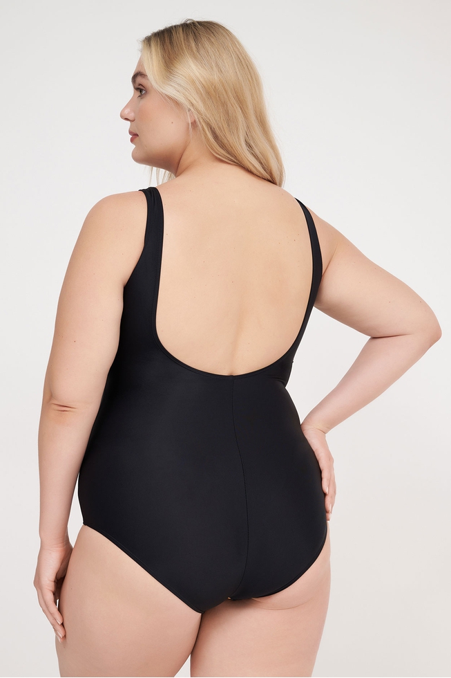 Слитный купальник 2