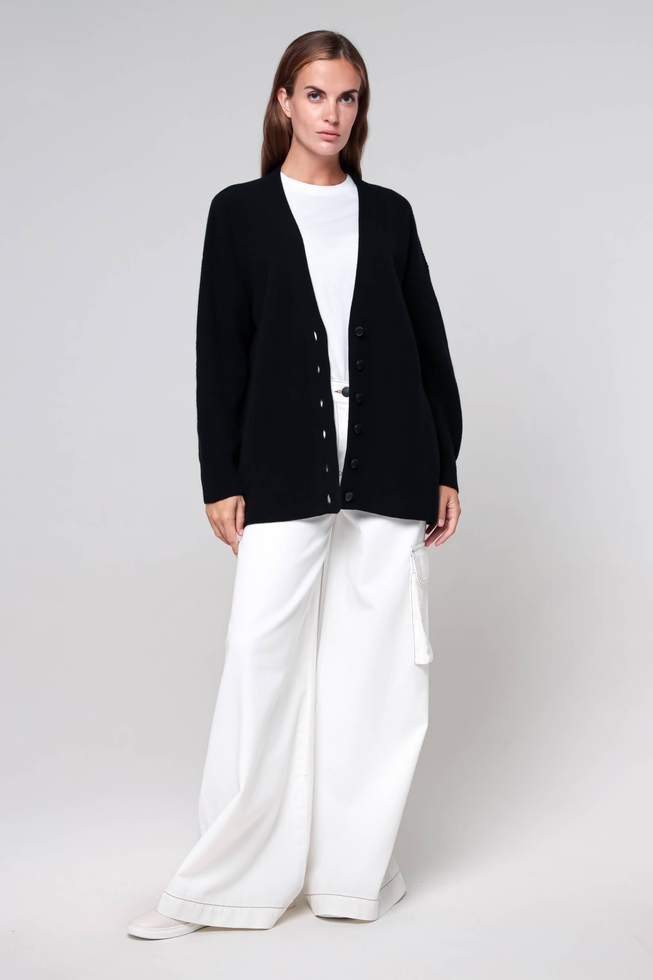 Женский чёрный шерстяной кардиган 3