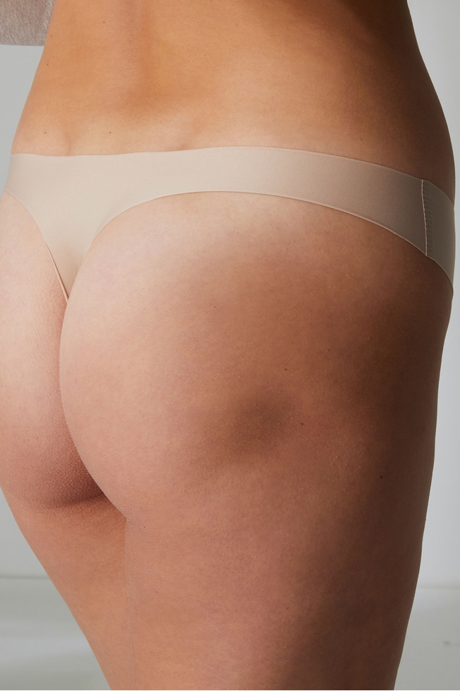 Женские трусы-стринги 2