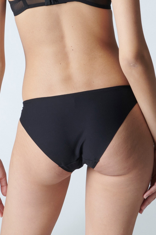  Женские черные трусы-слипы с вышивкой  2