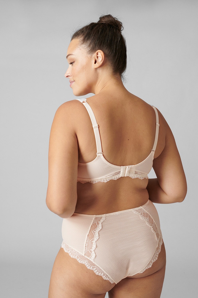Кружевной бюстгальтер с мягкими чашками 4