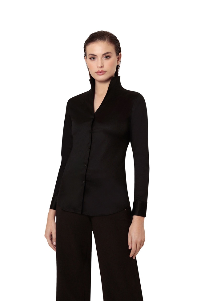  Черная блузка с длинным рукавом  3