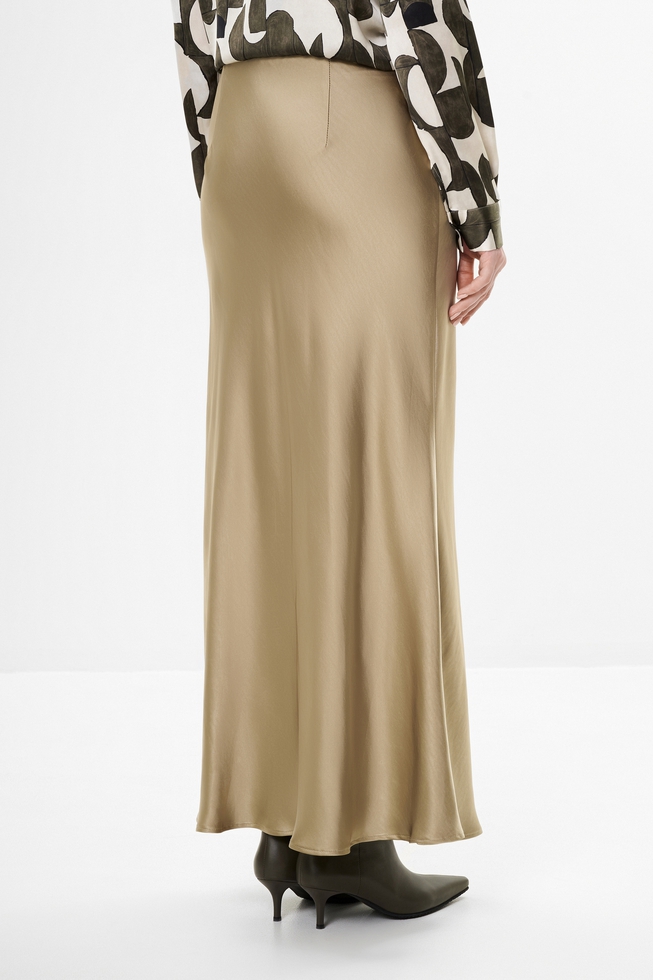 Длинная струящаяся юбка 2