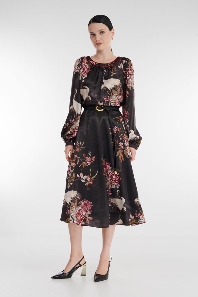 Чёрное платье миди 1