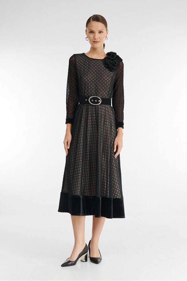 Чёрное вечернее платье 1