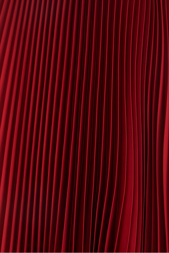 Бордовое платье миди 7