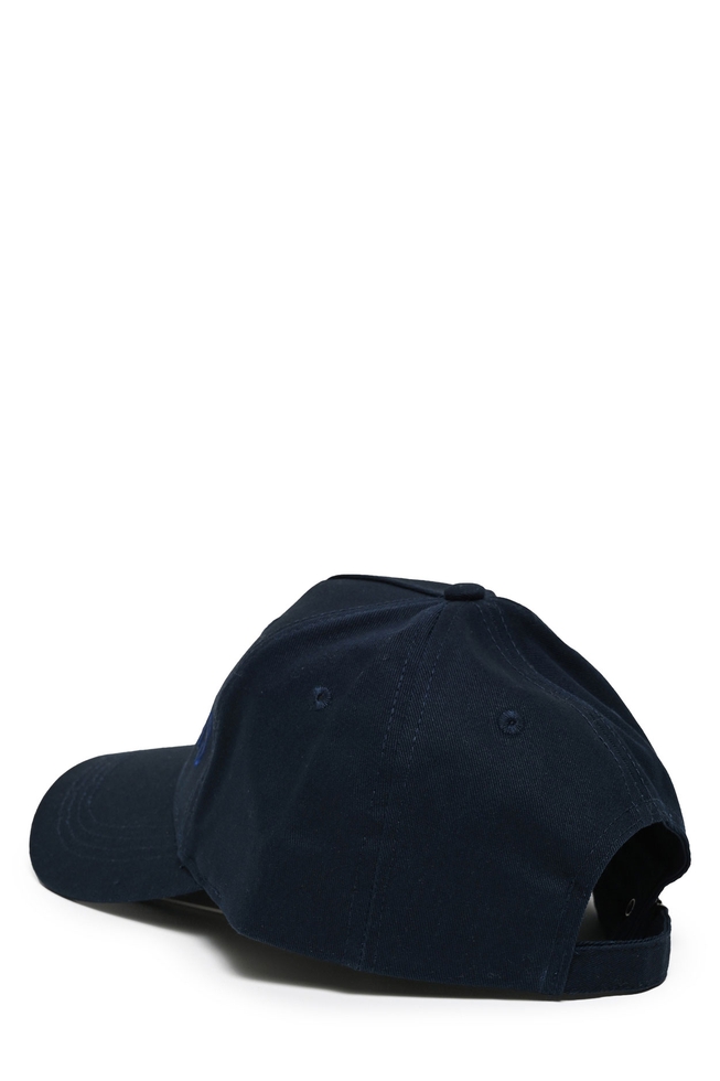  Бейсболка  3