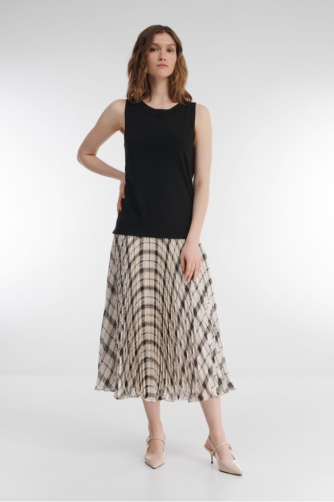 Женский чёрный топ  4