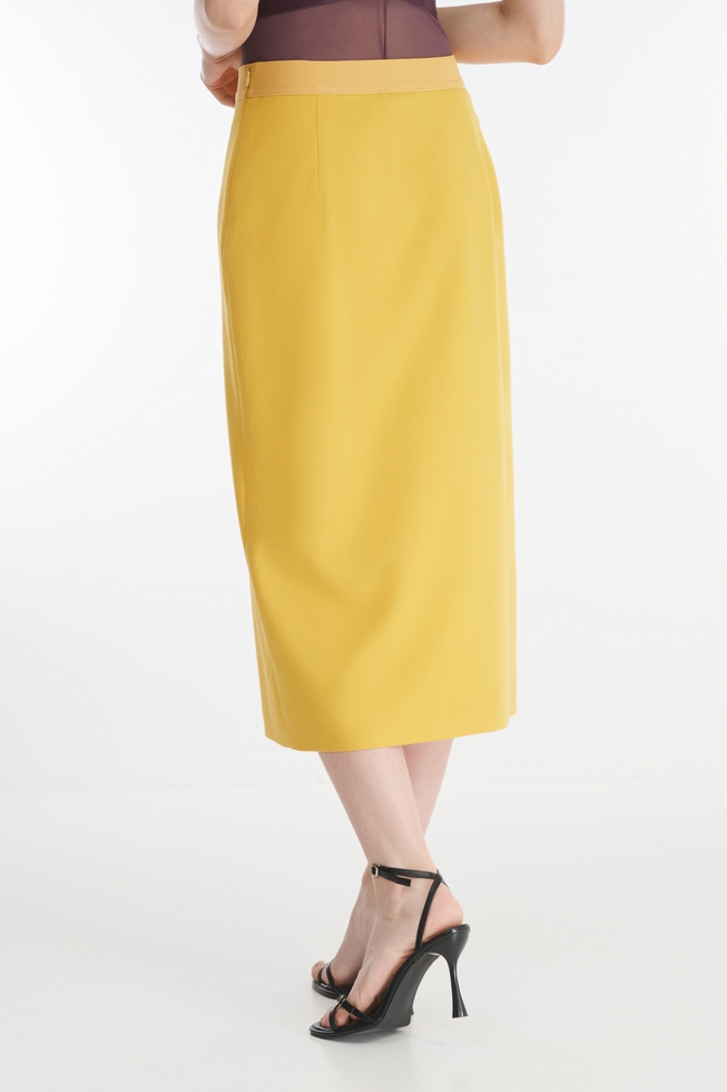 Жёлтая юбка-карандаш 2