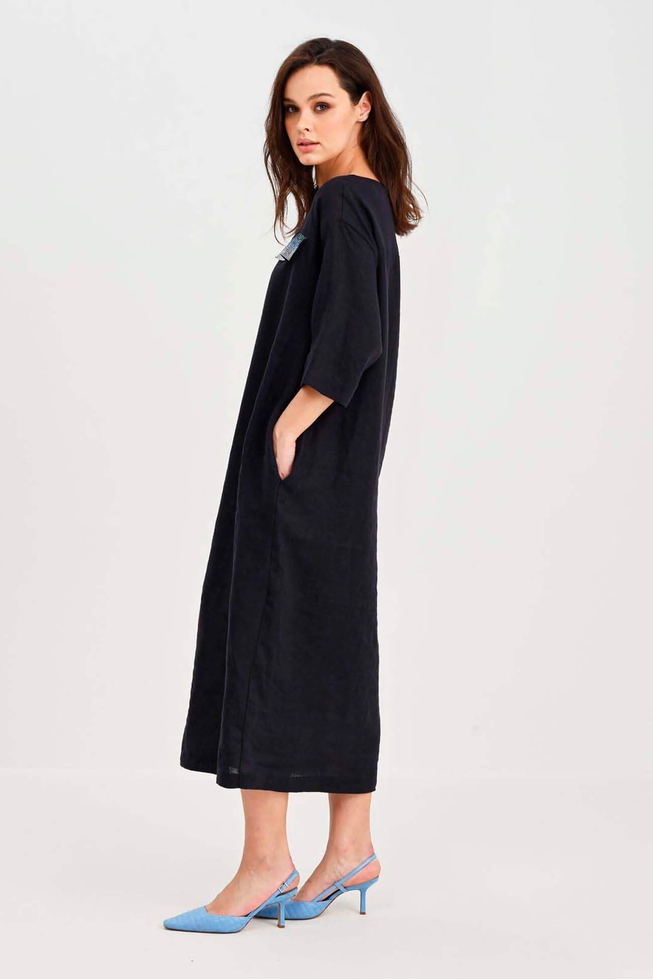  Длинное льняное платье со стразами  2