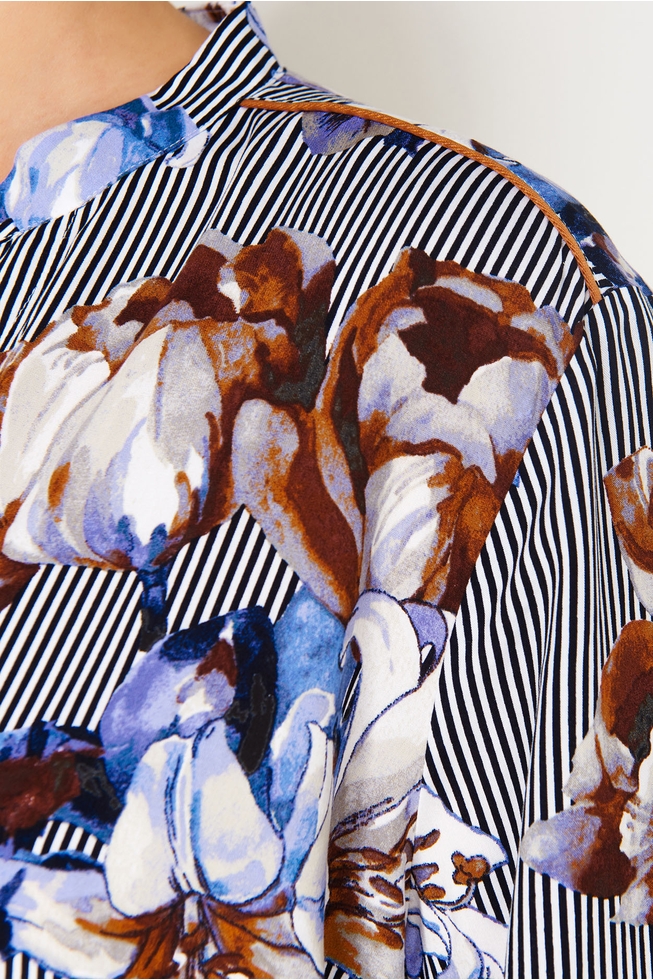  Женская рубашка в полоску с принтом  4