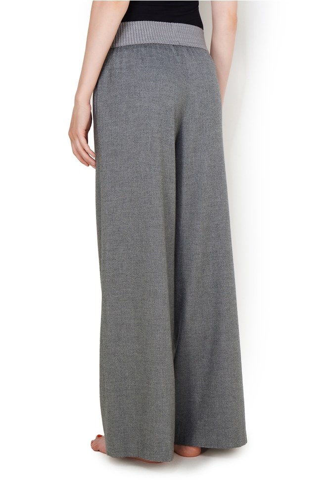  Костюм с брюками  9