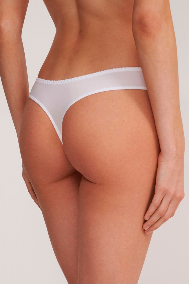 Женские трусы-танга 2