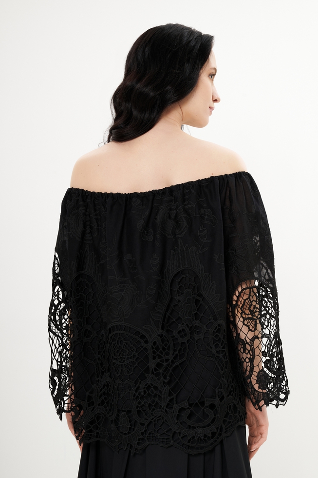 Чёрная блузка 2