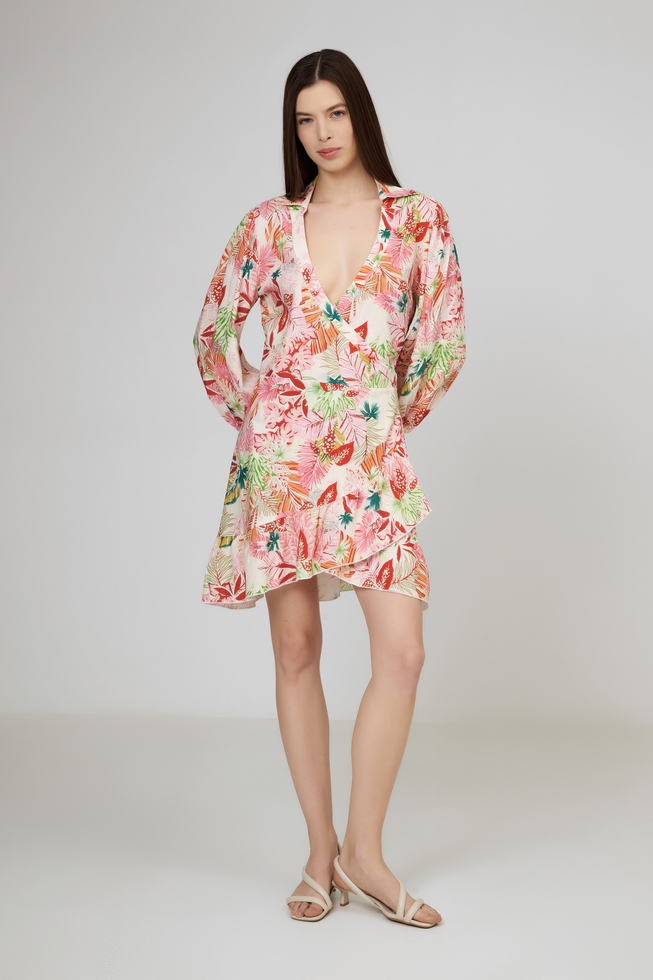 Розовое короткое платье  3