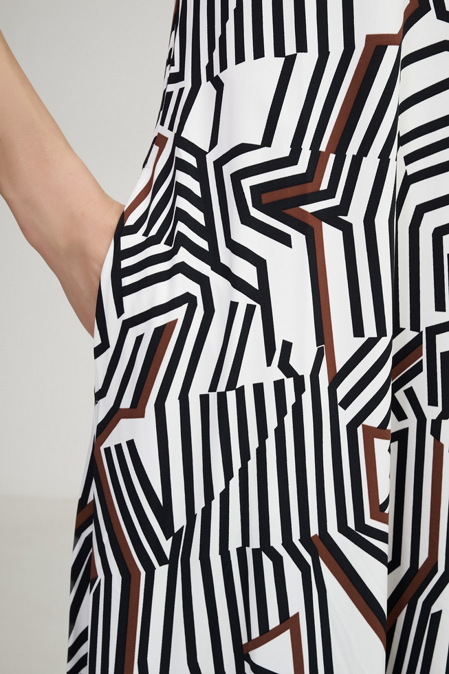 Длинное платье без рукавов 5