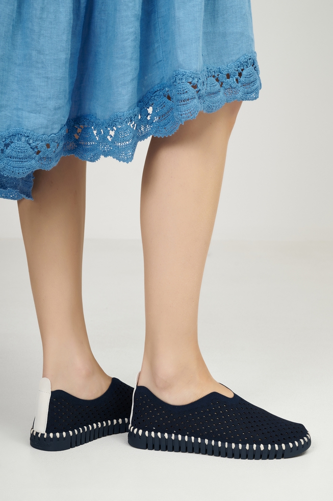 Женские слипоны с перфорацией  6