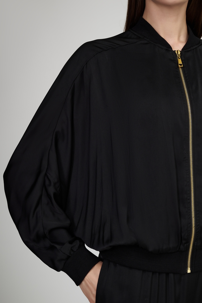 Женский чёрный жакет  4