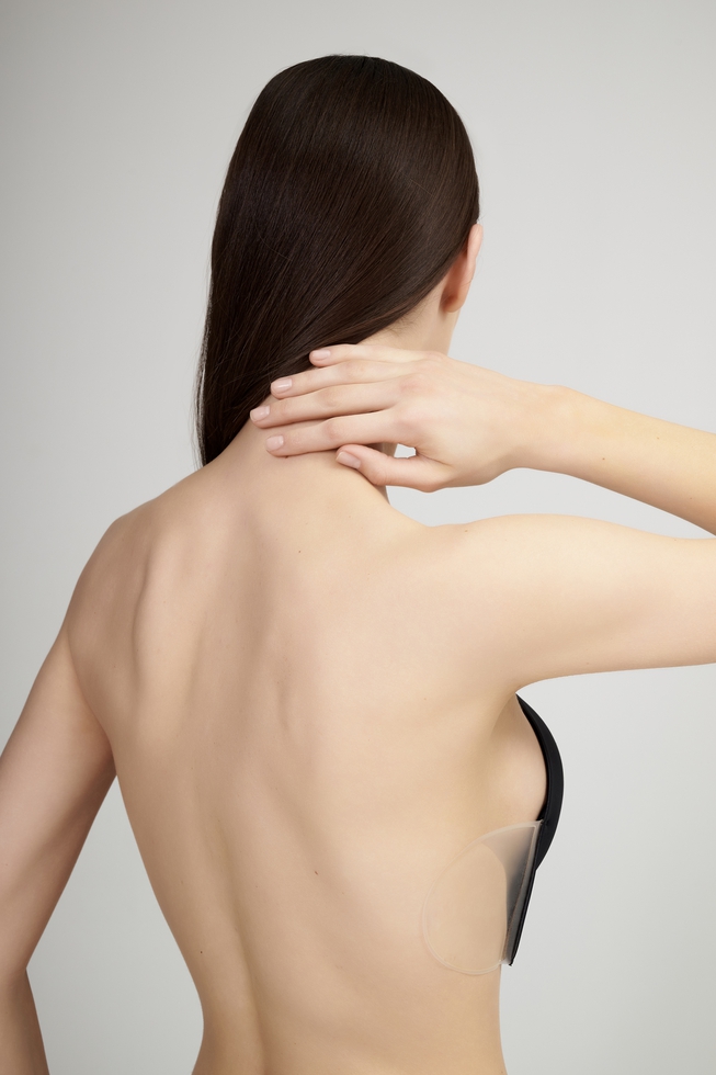  Адгезивный бюстгальтер  3