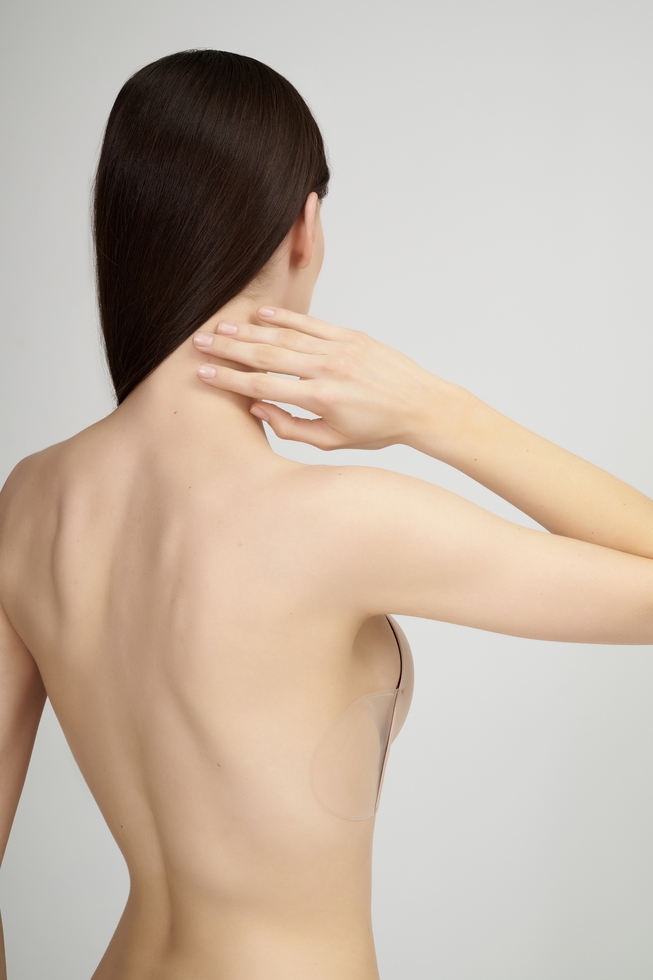  Адгезивный бюстгальтер  3