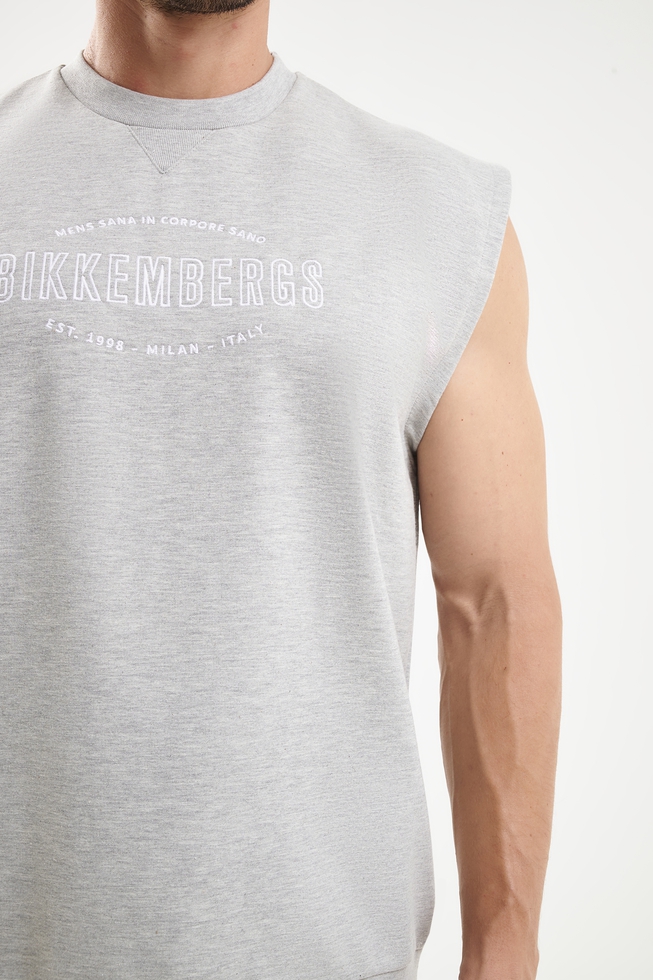 Мужской джемпер без рукавов 4