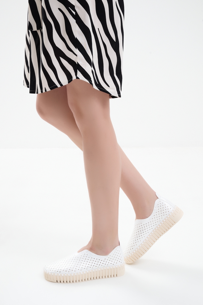 Женские слипоны с перфорацией  6