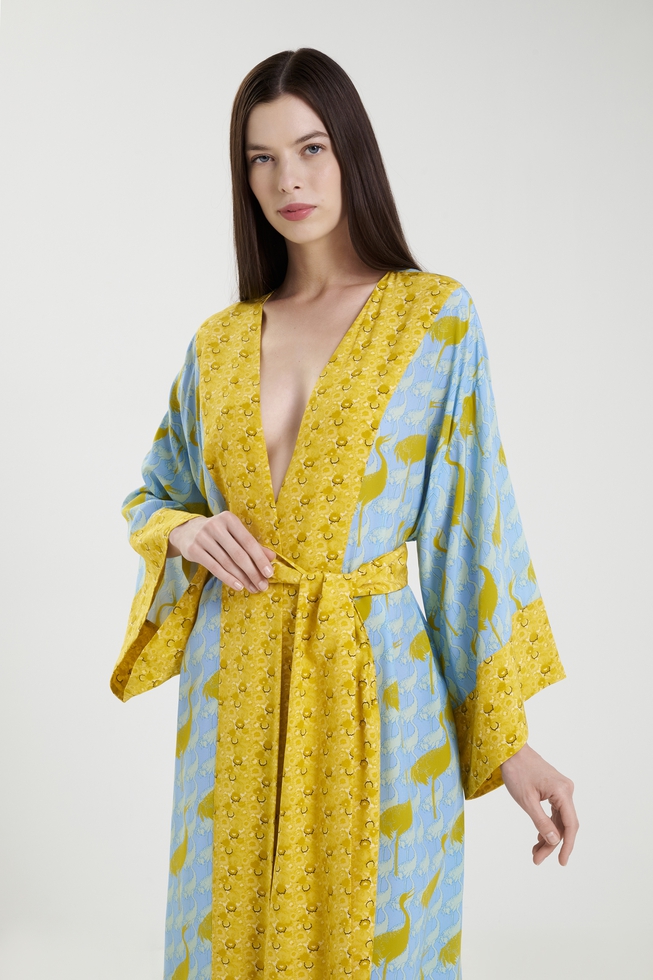 Женский шелковый длинный халат 3