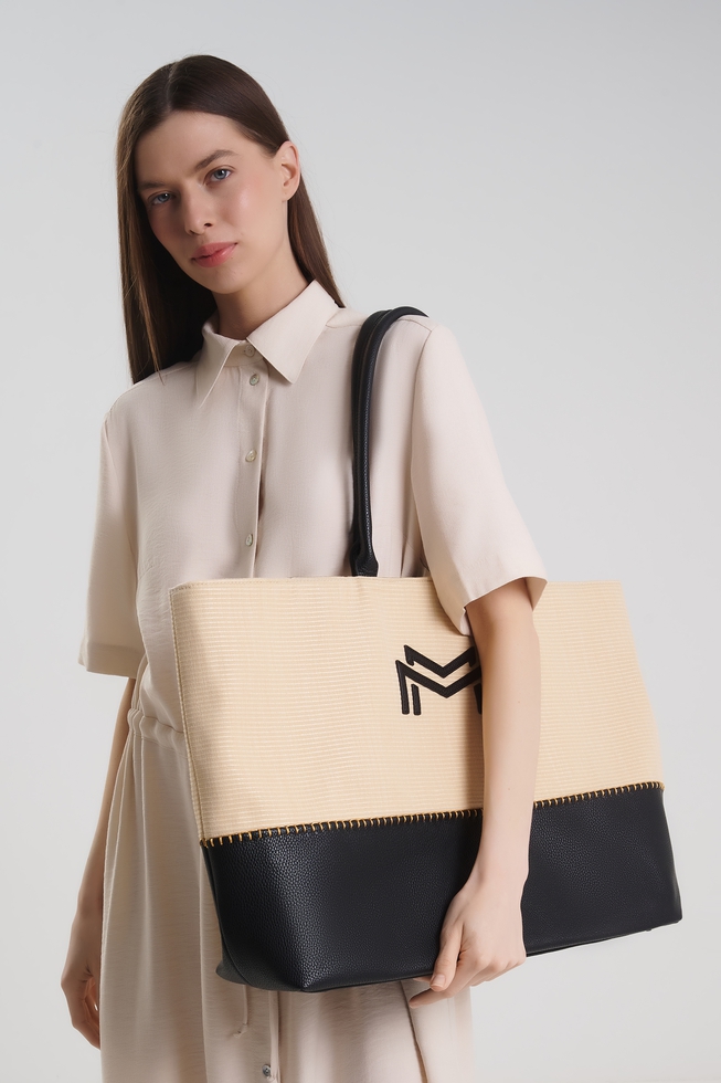 Женская бежевая сумка  2