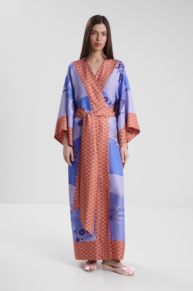 Женский шелковый длинный халат 1