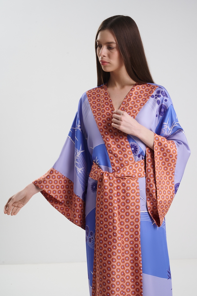 Женский шелковый длинный халат 3