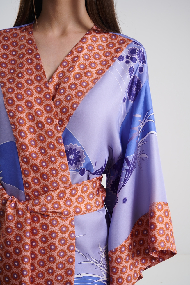 Женский шелковый длинный халат 4