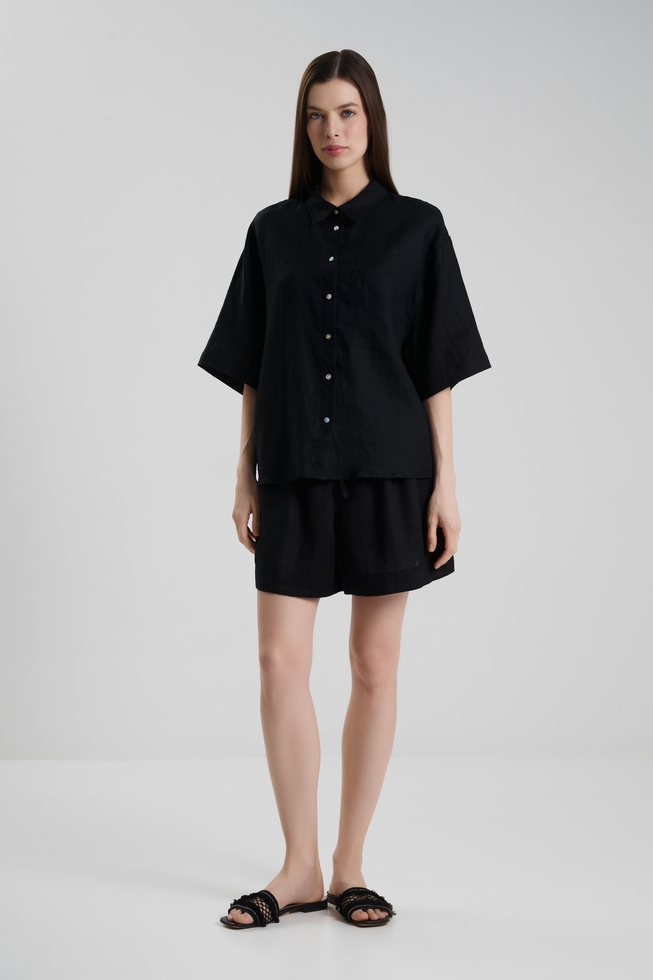 Льняная черная блузка с коротким рукавом 3