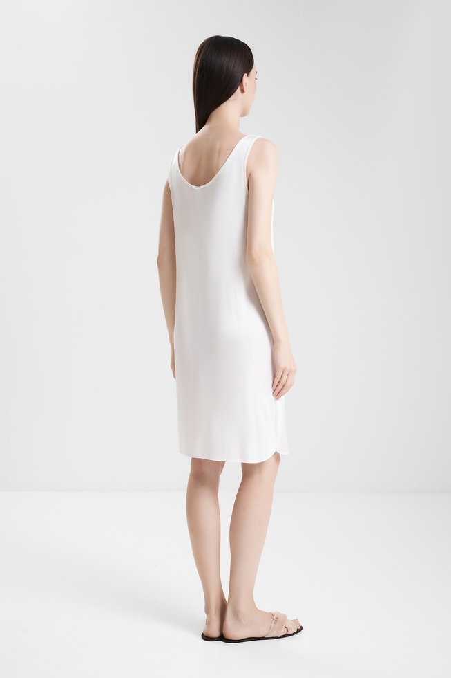 Женская белая домашняя сорочка 2