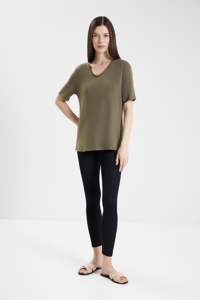  Женская футболка  7