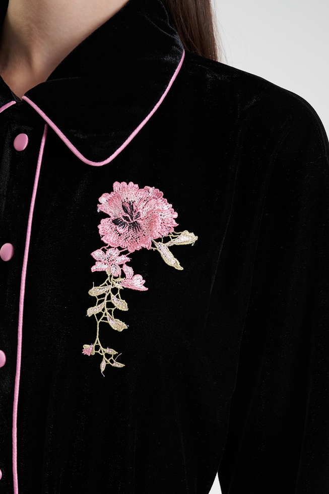 Женский короткий халат на пуговицах 4