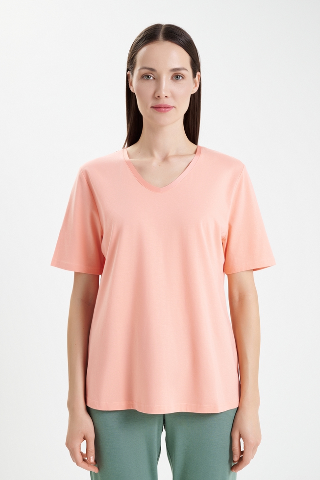 Женская футболка 1