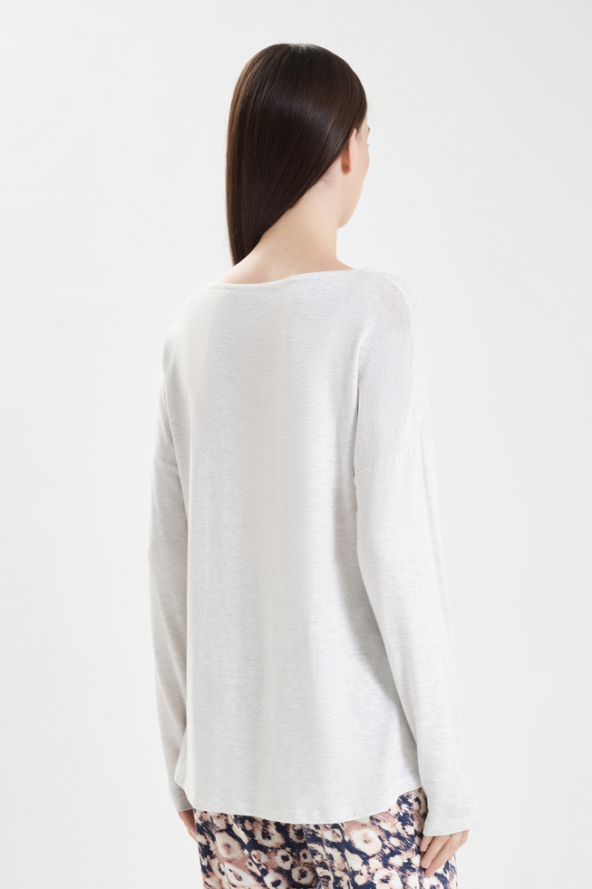 Женский домашний белый лонгслив 2